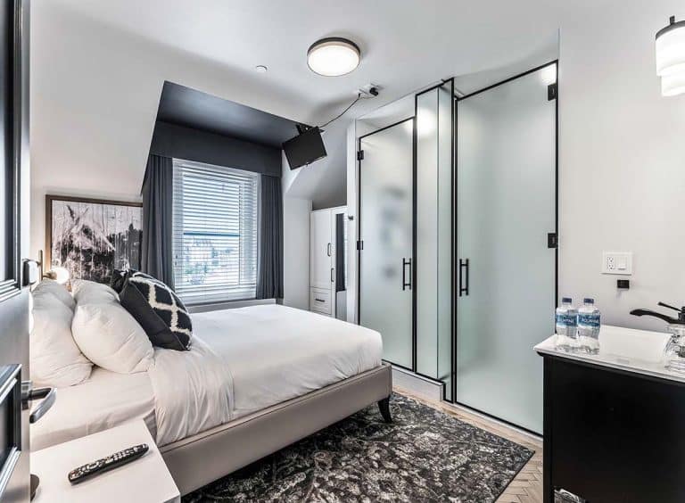 Guest Room Features